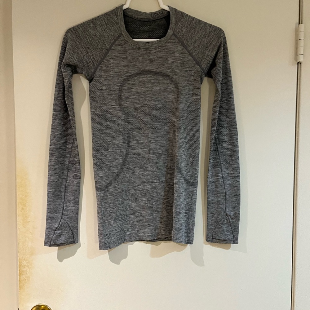Lululemon Swiftly Tech Long-Sleeve Shirt 2.0. - Picture 4 of 10